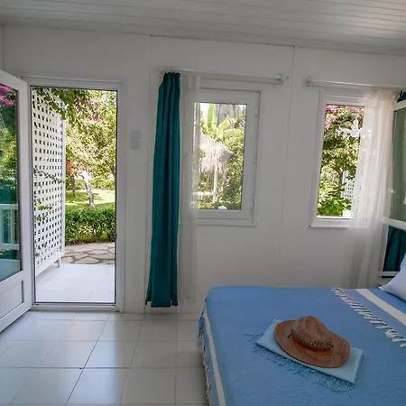 Blue & White Tatil parkı 3*
